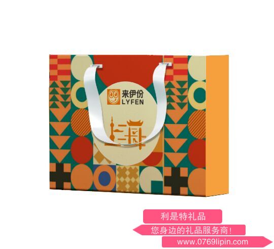 來伊份堅果禮盒 1264g.png