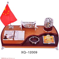 紅木精品臺(tái)歷