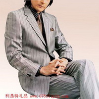 男西裝