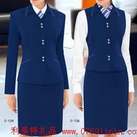 女西裝