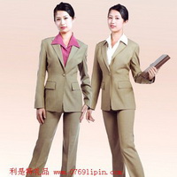 女西裝