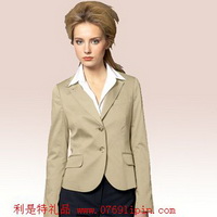 女西裝